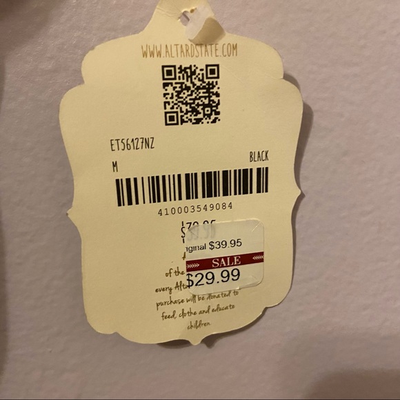 NWT Altar’d State Women’s black satin cowl neck tank in size medium - Picture 6 of 6